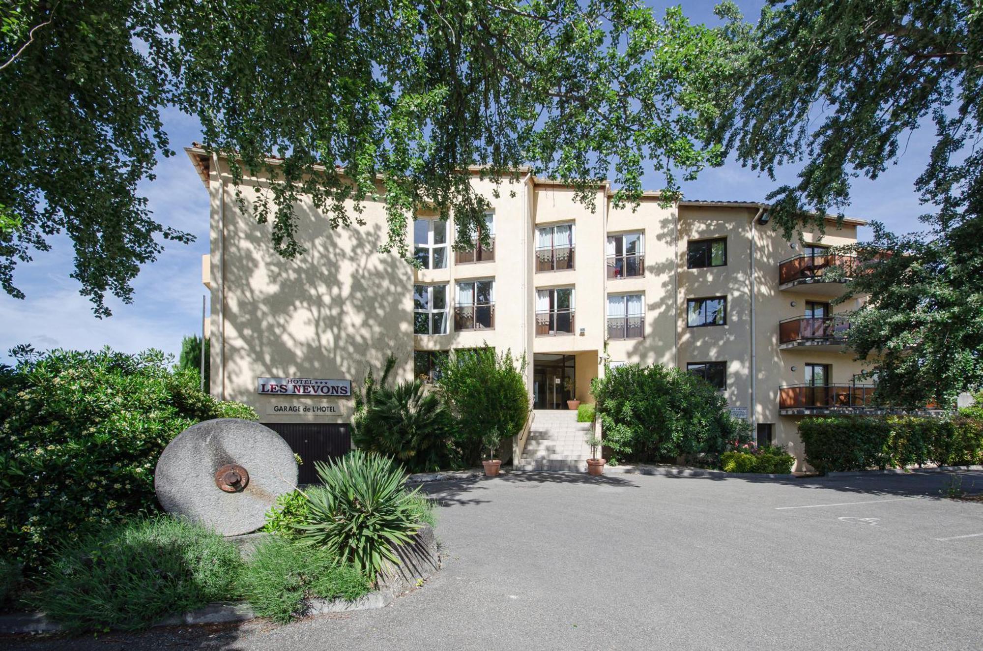 Hotel Les Nevons LʼIsle-sur-la-Sorgue 외부 사진