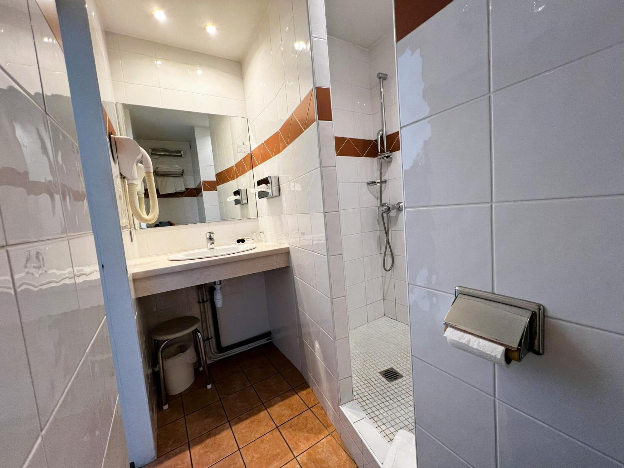 Hotel Les Nevons LʼIsle-sur-la-Sorgue 객실 사진