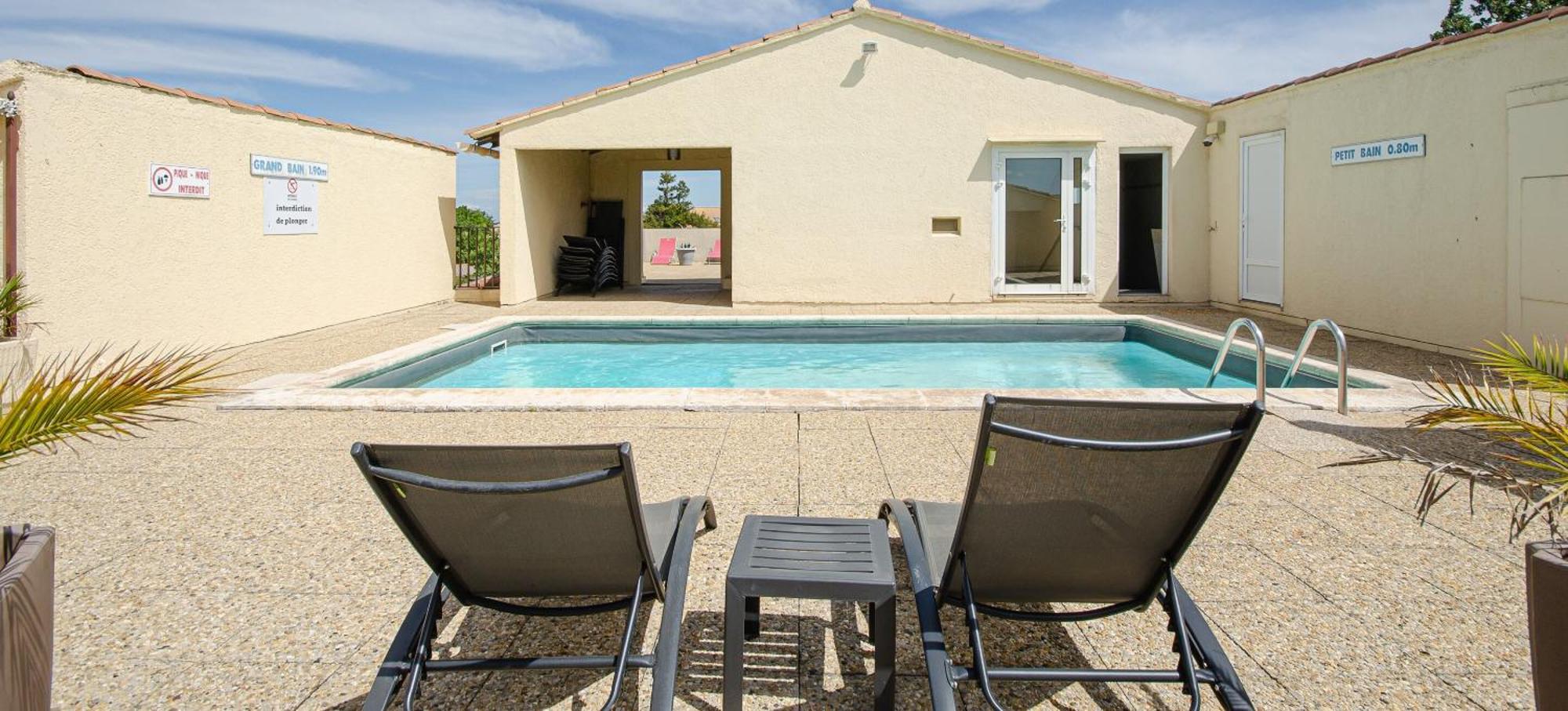 Hotel Les Nevons LʼIsle-sur-la-Sorgue 외부 사진